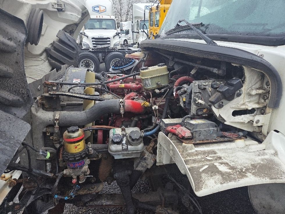 Refrigerated Truck-Light and Medium Duty Trucks-Freightliner-2018-M2-Delta-BC-481,844\n\t\tkm-$ 35,250 - Image 24