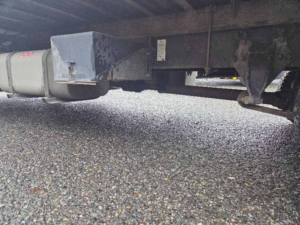 Refrigerated Truck-Light and Medium Duty Trucks-Freightliner-2018-M2-Delta-BC-481,844\n\t\tkm-$ 35,250 - Image 5