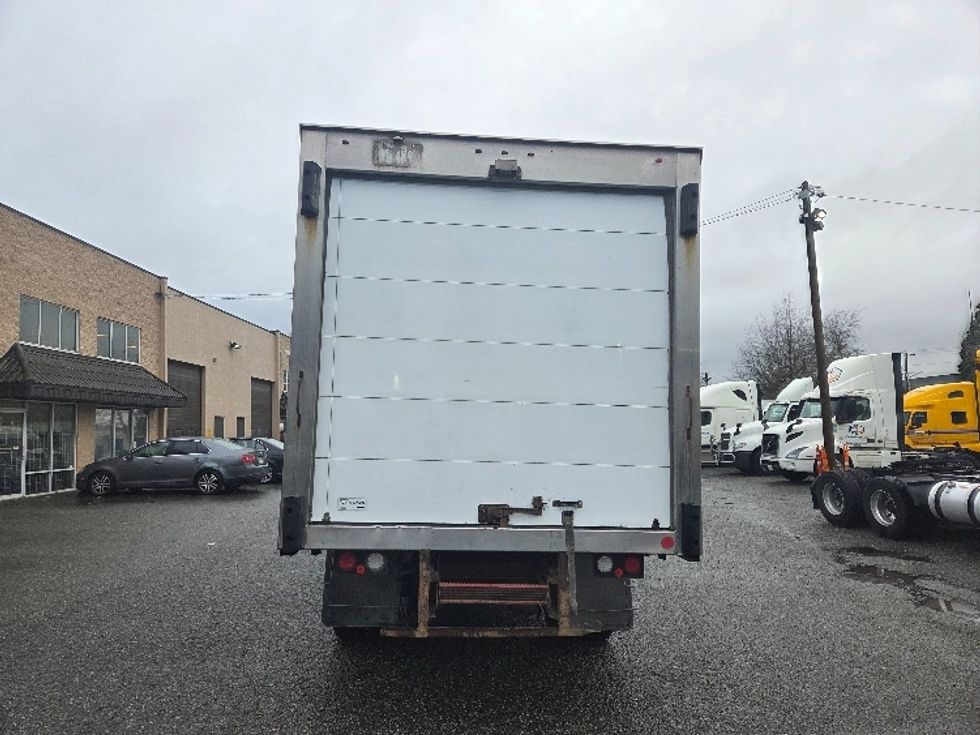 Refrigerated Truck-Light and Medium Duty Trucks-Freightliner-2018-M2-Delta-BC-481,844\n\t\tkm-$ 35,250 - Image 7