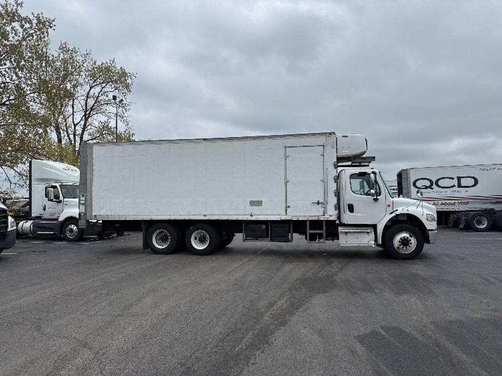 Refrigerated Truck-Light and Medium Duty Trucks-Freightliner-2018-M2-East Chicago-IN-215,178\n\t\tmiles-$ 53,250 - Image 20