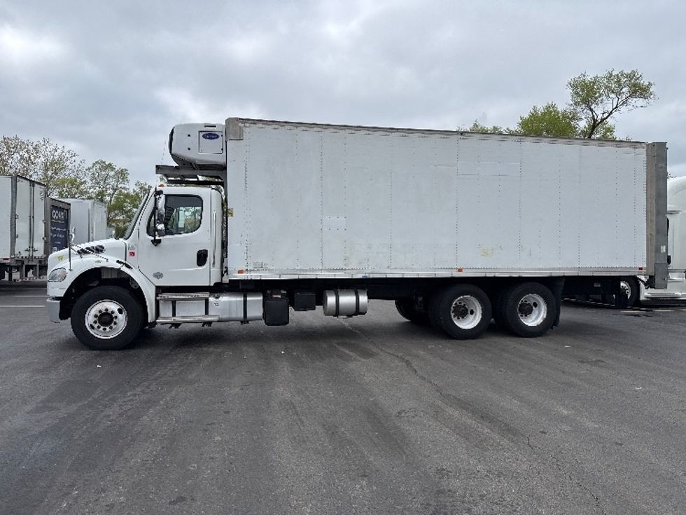 Refrigerated Truck-Light and Medium Duty Trucks-Freightliner-2018-M2-East Chicago-IN-215,178\n\t\tmiles-$ 53,250 - Image 4
