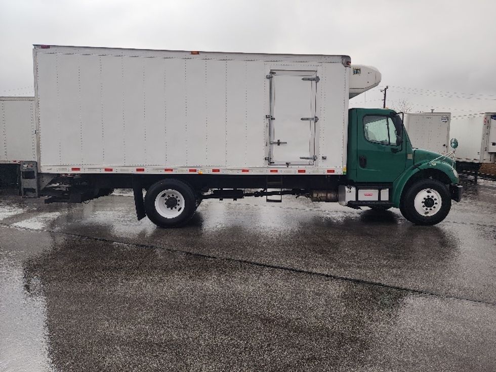 Refrigerated Truck-Light and Medium Duty Trucks-Freightliner-2018-M2-East Chicago-IN-53,771\n\t\tmiles-$ 54,250 - Image 14