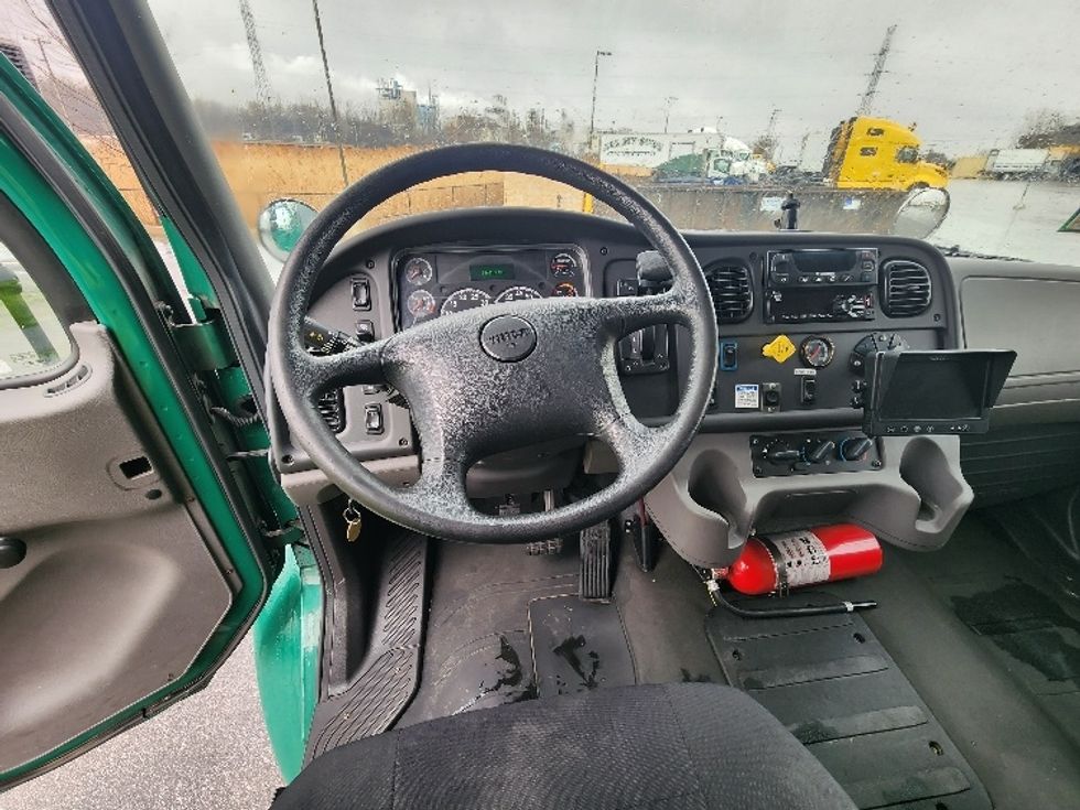 Refrigerated Truck-Light and Medium Duty Trucks-Freightliner-2018-M2-East Chicago-IN-53,771\n\t\tmiles-$ 54,250 - Image 17