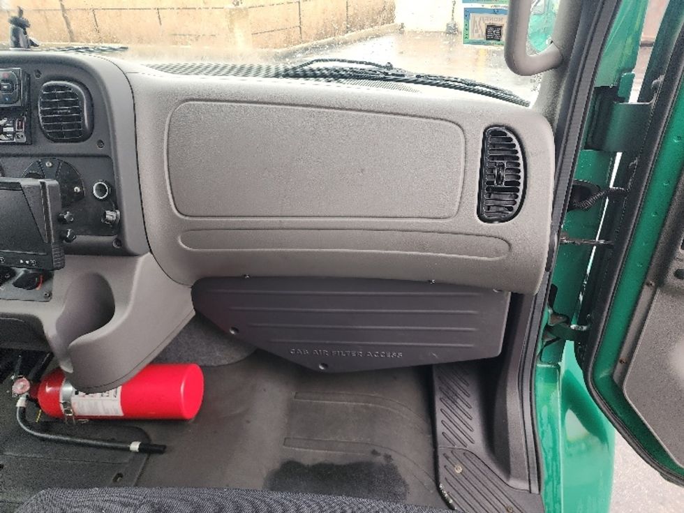 Refrigerated Truck-Light and Medium Duty Trucks-Freightliner-2018-M2-East Chicago-IN-53,771\n\t\tmiles-$ 54,250 - Image 20