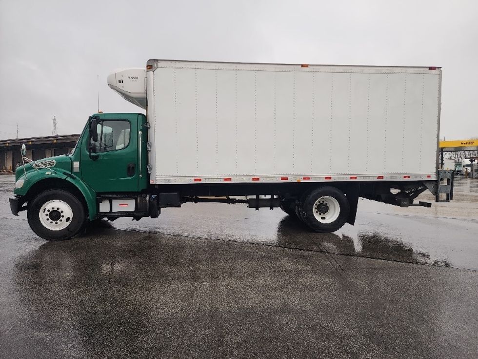 Refrigerated Truck-Light and Medium Duty Trucks-Freightliner-2018-M2-East Chicago-IN-53,771\n\t\tmiles-$ 54,250 - Image 4