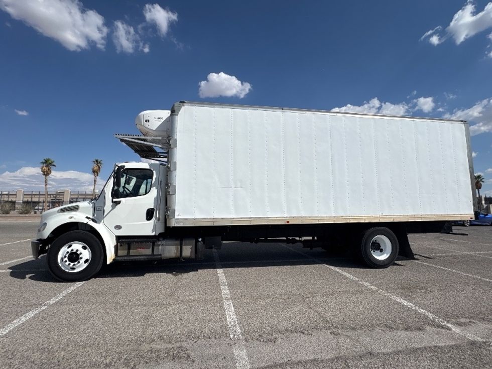 Refrigerated Truck-Light and Medium Duty Trucks-Freightliner-2018-M2-El Paso-TX-141,094\n\t\tmiles-$ 51,000 - Image 4