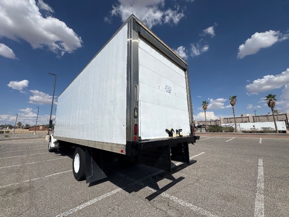 Refrigerated Truck-Light and Medium Duty Trucks-Freightliner-2018-M2-El Paso-TX-141,094\n\t\tmiles-$ 51,000 - Image 6