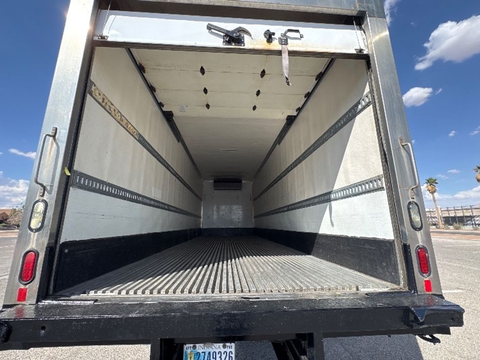 Refrigerated Truck-Light and Medium Duty Trucks-Freightliner-2018-M2-El Paso-TX-141,094\n\t\tmiles-$ 51,000 - Image 8
