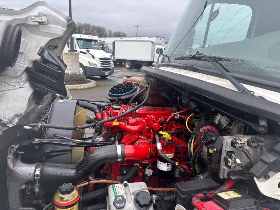 Refrigerated Truck-Light and Medium Duty Trucks-Freightliner-2018-M2-Everett-WA-271,970\n\t\tmiles-$ 37,500 - Image 23