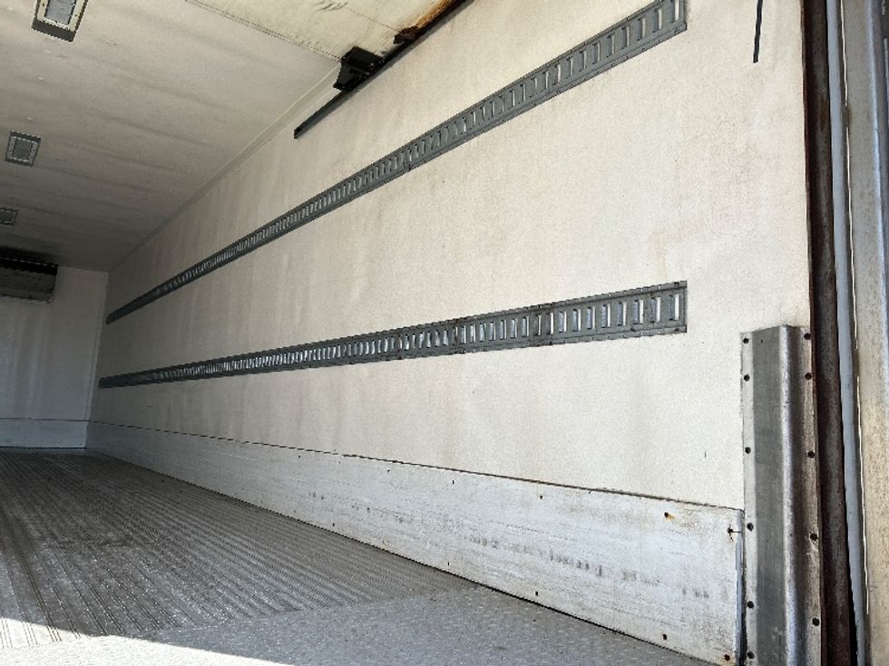 Refrigerated Truck-Light and Medium Duty Trucks-Freightliner-2018-M2-Flint-MI-411,757\n\t\tmiles-$ 32,500 - Image 12