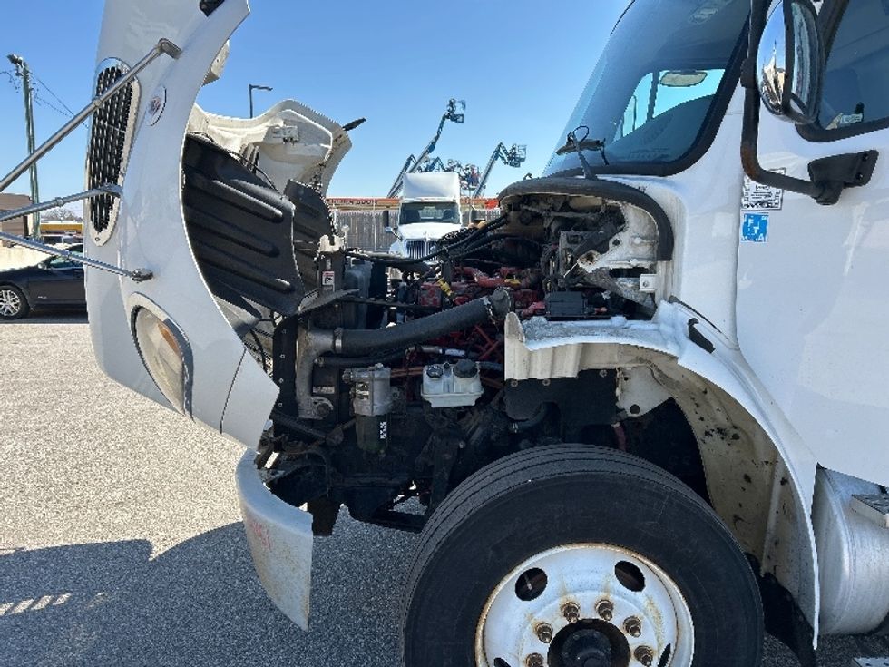 Refrigerated Truck-Light and Medium Duty Trucks-Freightliner-2018-M2-Flint-MI-411,757\n\t\tmiles-$ 32,500 - Image 24