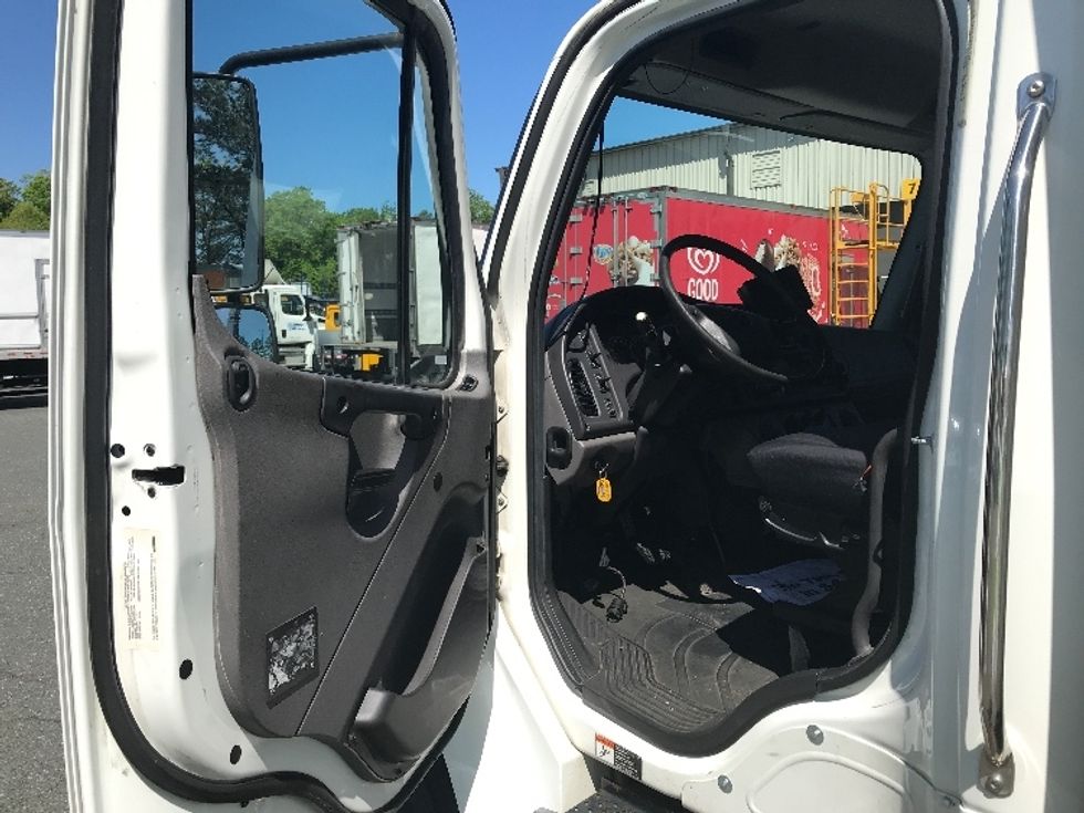Refrigerated Truck-Light and Medium Duty Trucks-Freightliner-2018-M2-Fredericksburg-VA-227,538\n\t\tmiles-$ 34,750 - Image 15