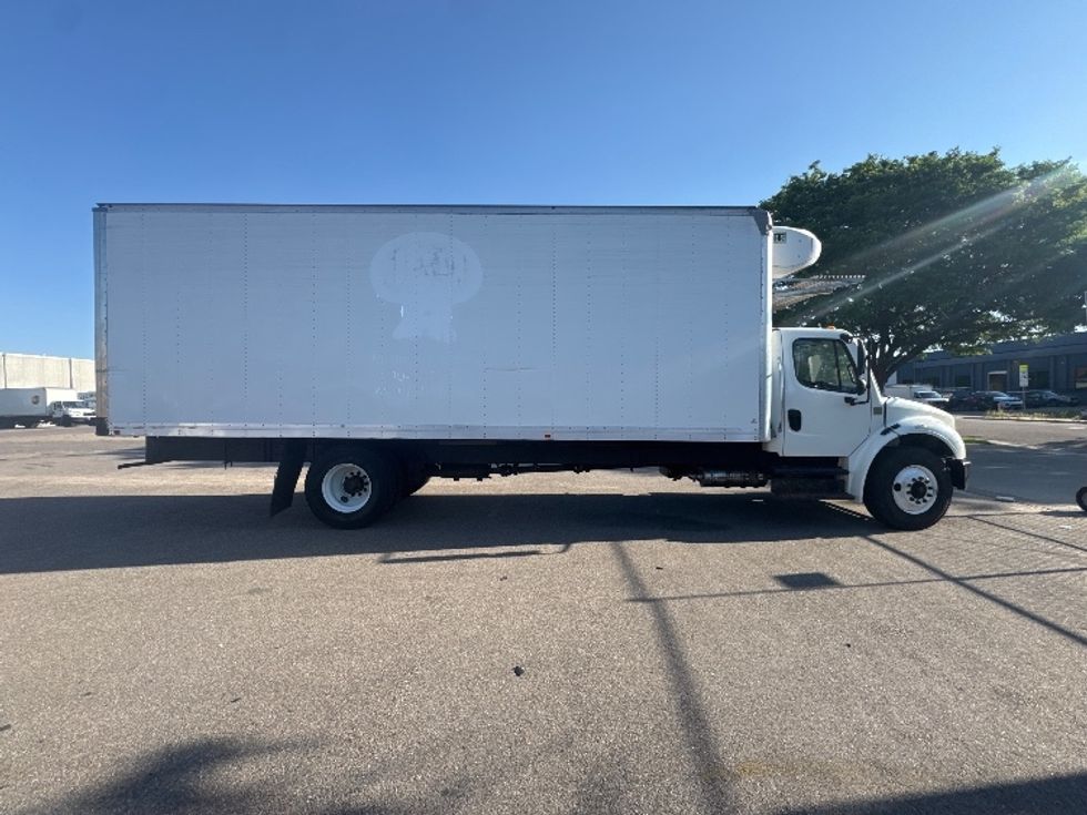 Refrigerated Truck-Light and Medium Duty Trucks-Freightliner-2018-M2-Greeley-CO-127,849\n\t\tmiles-$ 56,500 - Image 14