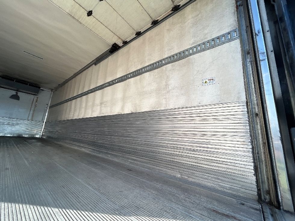Refrigerated Truck-Light and Medium Duty Trucks-Freightliner-2018-M2-Hammond-LA-111,592\n\t\tmiles-$ 70,250 - Image 12