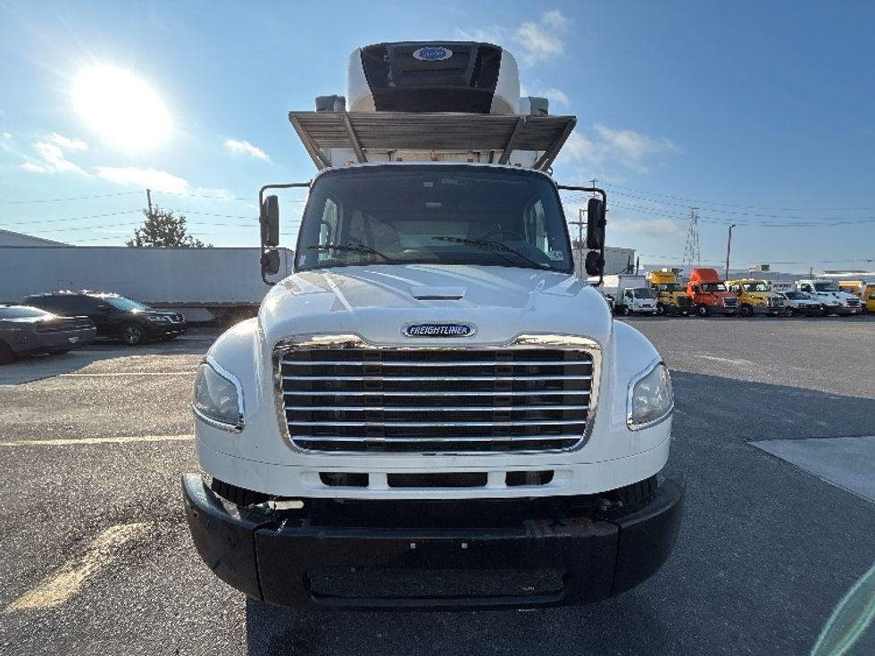 Refrigerated Truck-Light and Medium Duty Trucks-Freightliner-2018-M2-Hammond-LA-111,592\n\t\tmiles-$ 70,250 - Image 2