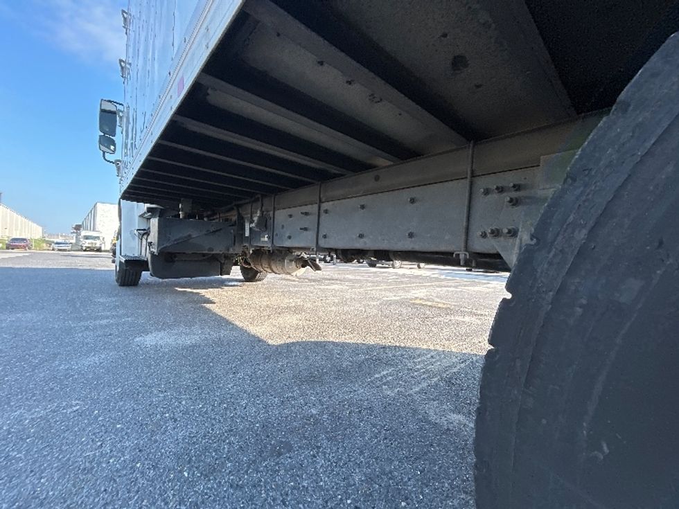 Refrigerated Truck-Light and Medium Duty Trucks-Freightliner-2018-M2-Hammond-LA-111,592\n\t\tmiles-$ 70,250 - Image 5