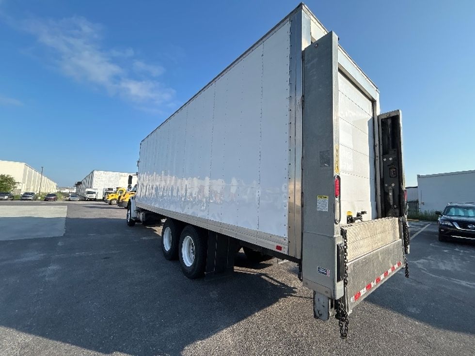 Refrigerated Truck-Light and Medium Duty Trucks-Freightliner-2018-M2-Hammond-LA-111,592\n\t\tmiles-$ 70,250 - Image 6