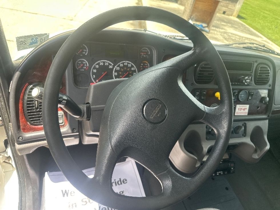 Refrigerated Truck-Light and Medium Duty Trucks-Freightliner-2018-M2-Hammond-LA-181,666\n\t\tmiles-$ 64,500 - Image 16
