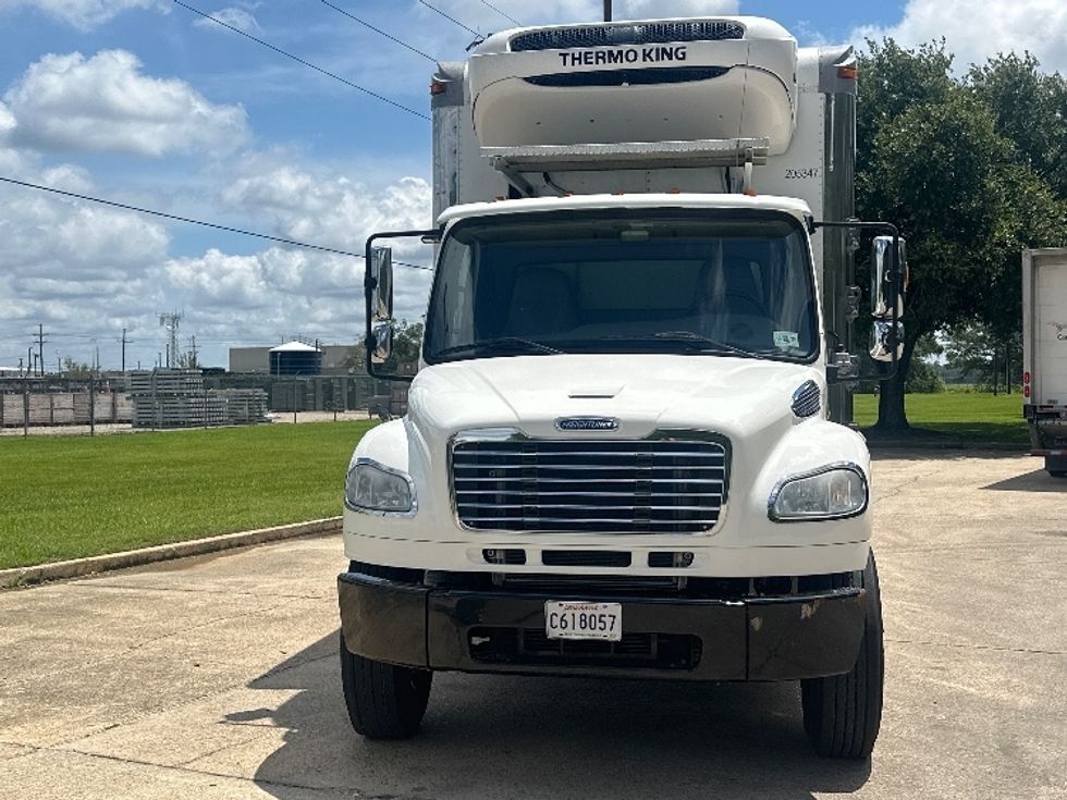 Refrigerated Truck-Light and Medium Duty Trucks-Freightliner-2018-M2-Hammond-LA-181,666\n\t\tmiles-$ 64,500 - Image 2