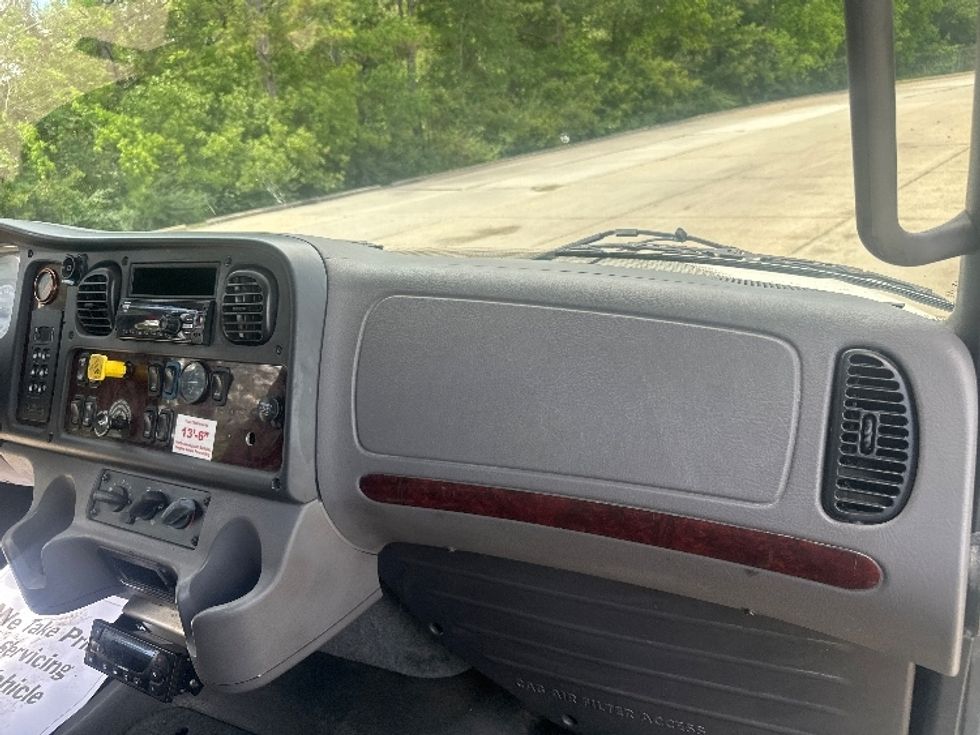 Refrigerated Truck-Light and Medium Duty Trucks-Freightliner-2018-M2-Hammond-LA-181,666\n\t\tmiles-$ 64,500 - Image 20