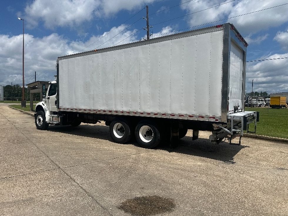 Refrigerated Truck-Light and Medium Duty Trucks-Freightliner-2018-M2-Hammond-LA-181,666\n\t\tmiles-$ 64,500 - Image 6