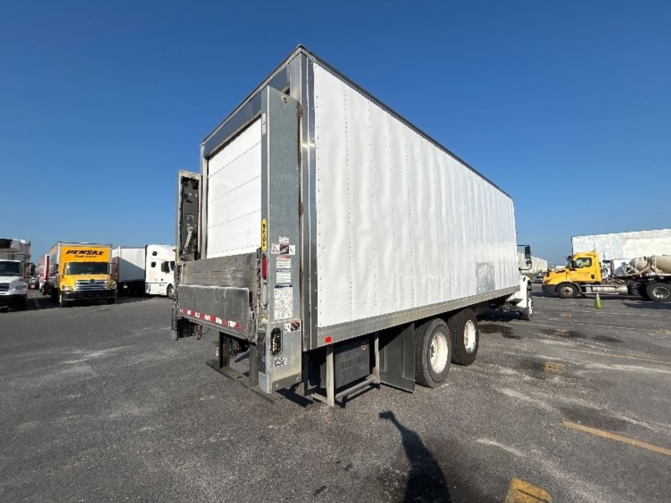 Refrigerated Truck-Light and Medium Duty Trucks-Freightliner-2018-M2-Hammond-LA-196,909\n\t\tmiles-$ 61,250 - Image 13