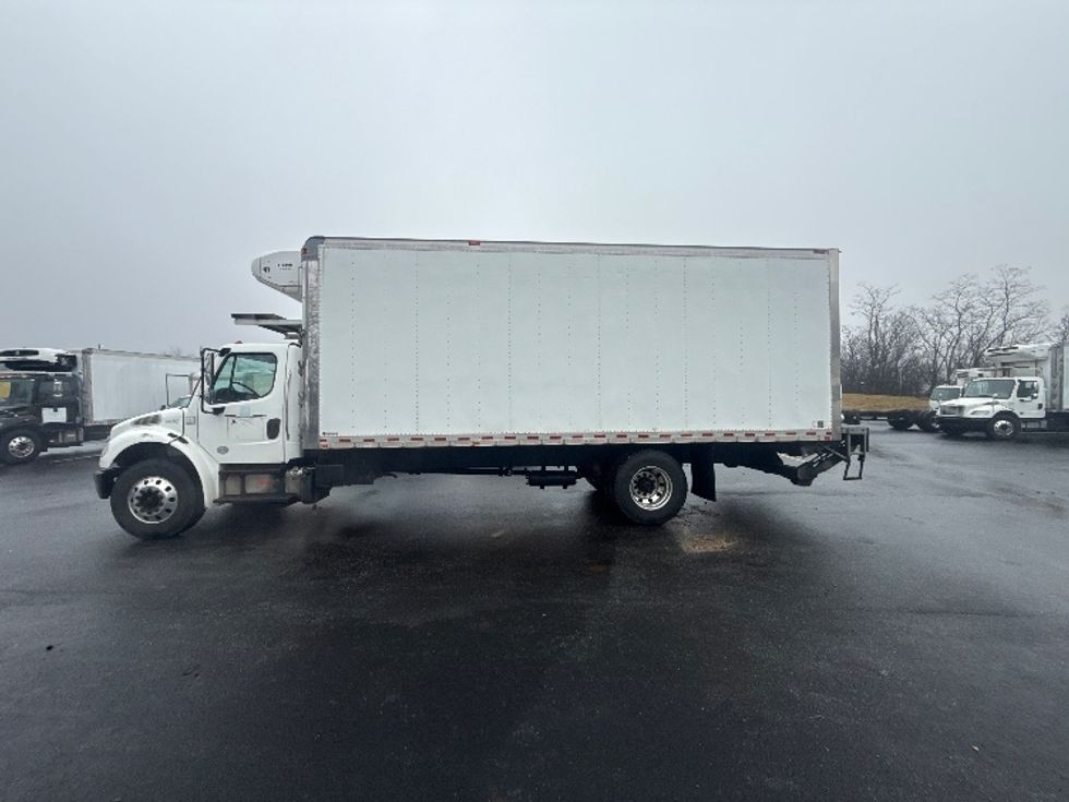 Refrigerated Truck-Light and Medium Duty Trucks-Freightliner-2018-M2-Jessup-MD-331,417\n\t\tmiles-$ 33,250 - Image 4