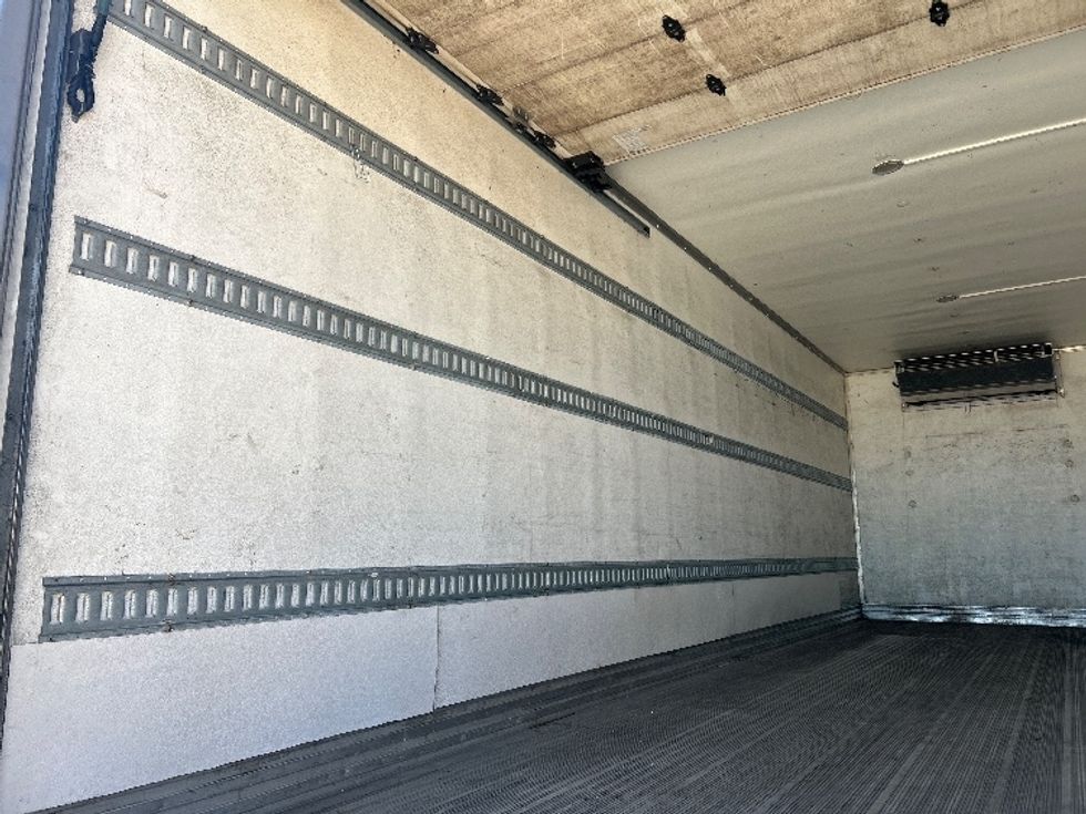 Refrigerated Truck-Light and Medium Duty Trucks-Freightliner-2018-M2-Katy-TX-231,721\n\t\tmiles-$ 51,250 - Image 11