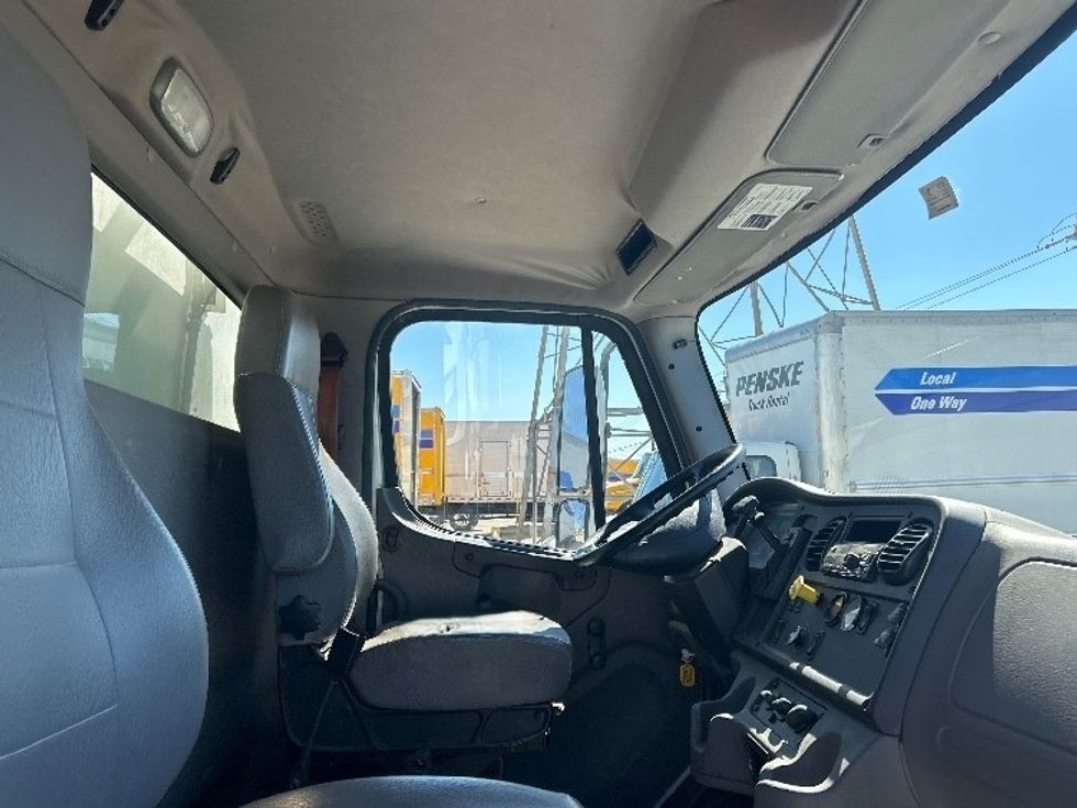 Refrigerated Truck-Light and Medium Duty Trucks-Freightliner-2018-M2-Katy-TX-231,721\n\t\tmiles-$ 51,250 - Image 22