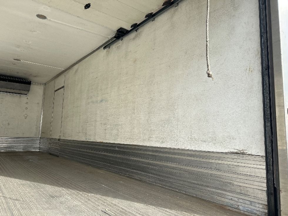 Refrigerated Truck-Light and Medium Duty Trucks-Freightliner-2018-M2-Kearny-NJ-172,576\n\t\tmiles-$ 43,250 - Image 11