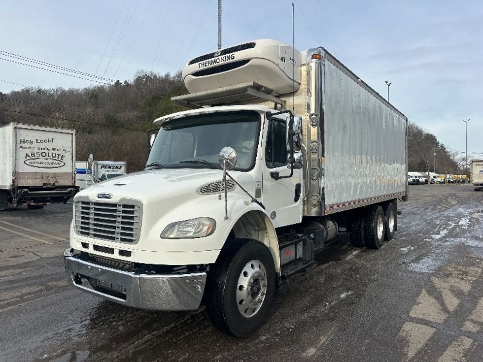 Refrigerated Truck-Light and Medium Duty Trucks-Freightliner-2018-M2-Knoxville-TN-186,663\n\t\tmiles-$ 55,000 - Image 1