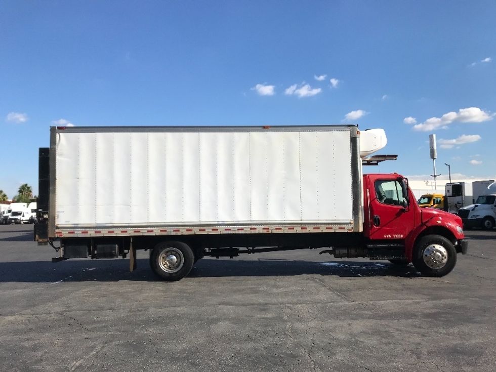 Refrigerated Truck-Light and Medium Duty Trucks-Freightliner-2018-M2-La Mirada-CA-71,205\n\t\tmiles-$ 58,250 - Image 15