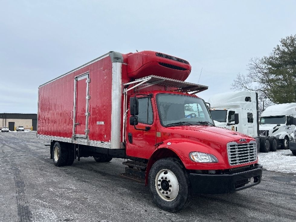 Refrigerated Truck-Light and Medium Duty Trucks-Freightliner-2018-M2-Lexington-KY-176,587\n\t\tmiles-$ 52,000 - Image 1