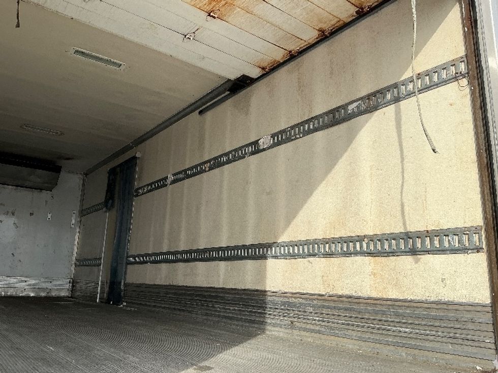 Refrigerated Truck-Light and Medium Duty Trucks-Freightliner-2018-M2-Lexington-KY-176,587\n\t\tmiles-$ 52,000 - Image 11