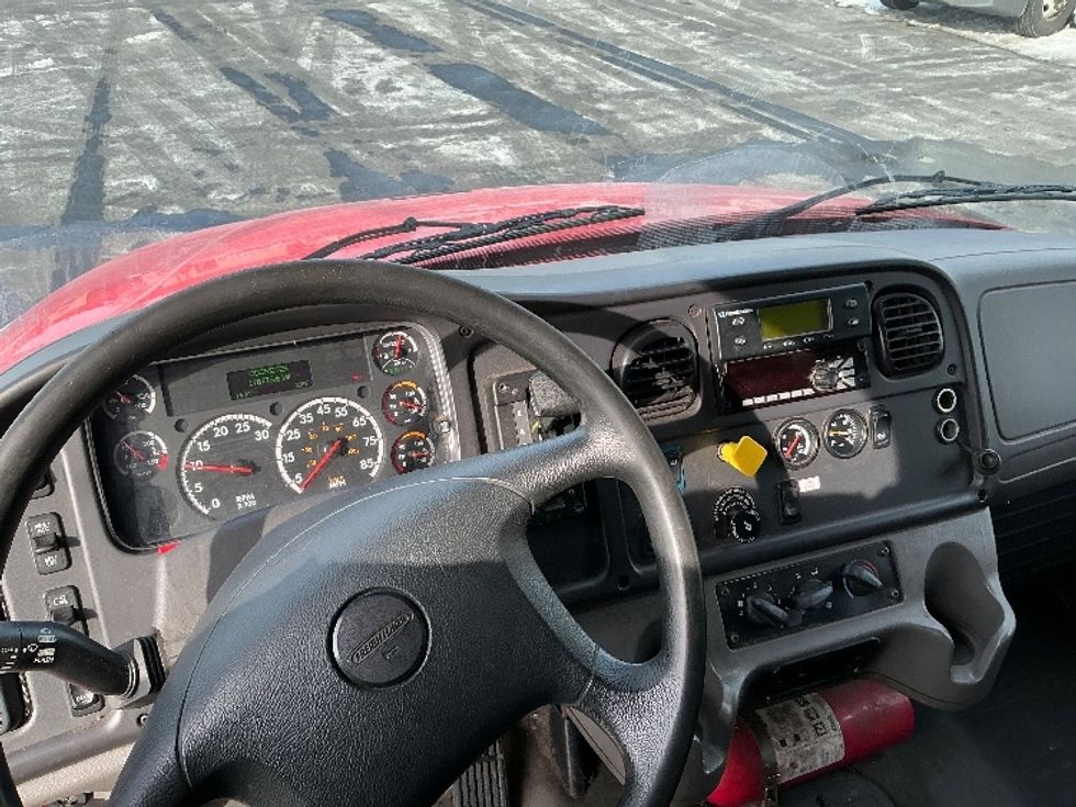 Refrigerated Truck-Light and Medium Duty Trucks-Freightliner-2018-M2-Lexington-KY-176,587\n\t\tmiles-$ 52,000 - Image 17