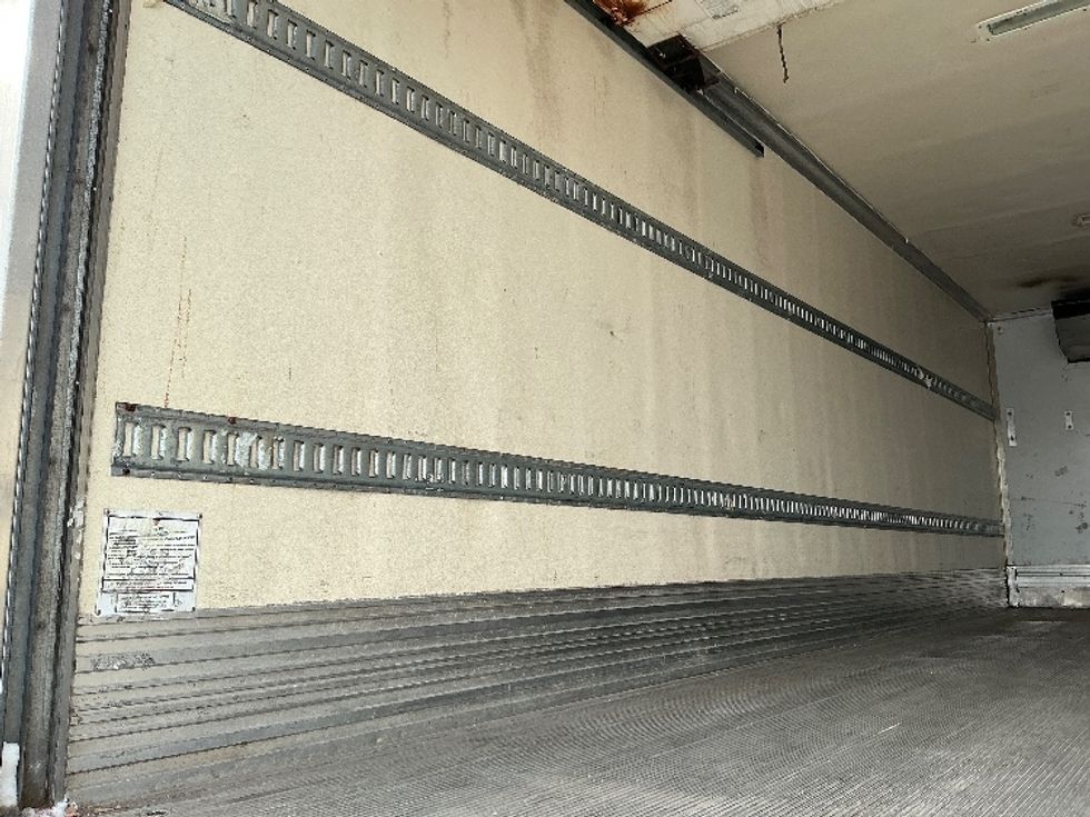 Refrigerated Truck-Light and Medium Duty Trucks-Freightliner-2018-M2-Lexington-KY-176,587\n\t\tmiles-$ 52,000 - Image 7