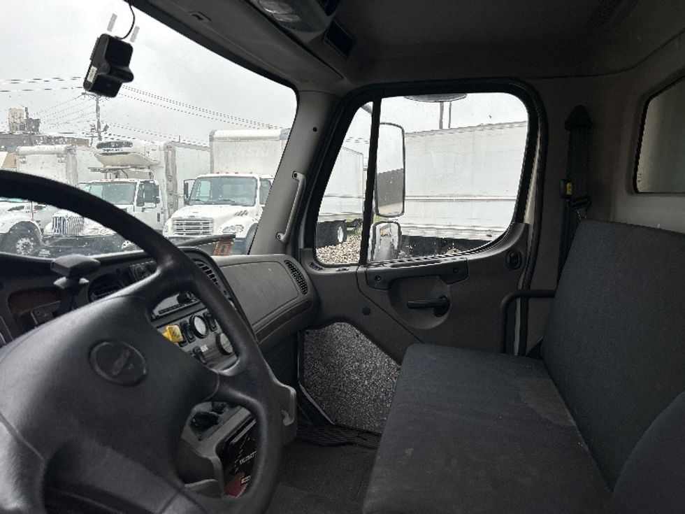 Refrigerated Truck-Light and Medium Duty Trucks-Freightliner-2018-M2-Linden-NJ-124,948\n\t\tmiles-$ 58,750 - Image 19