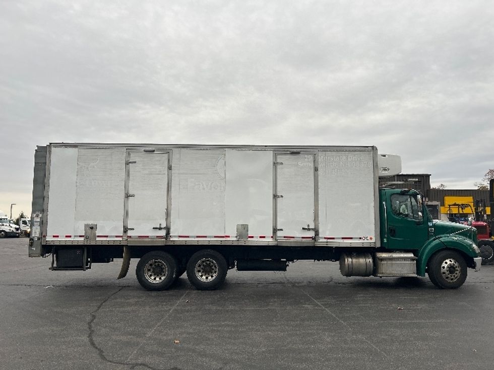 Refrigerated Truck-Light and Medium Duty Trucks-Freightliner-2018-M2-Londonderry-NH-203,461\n\t\tmiles-$ 58,500 - Image 15