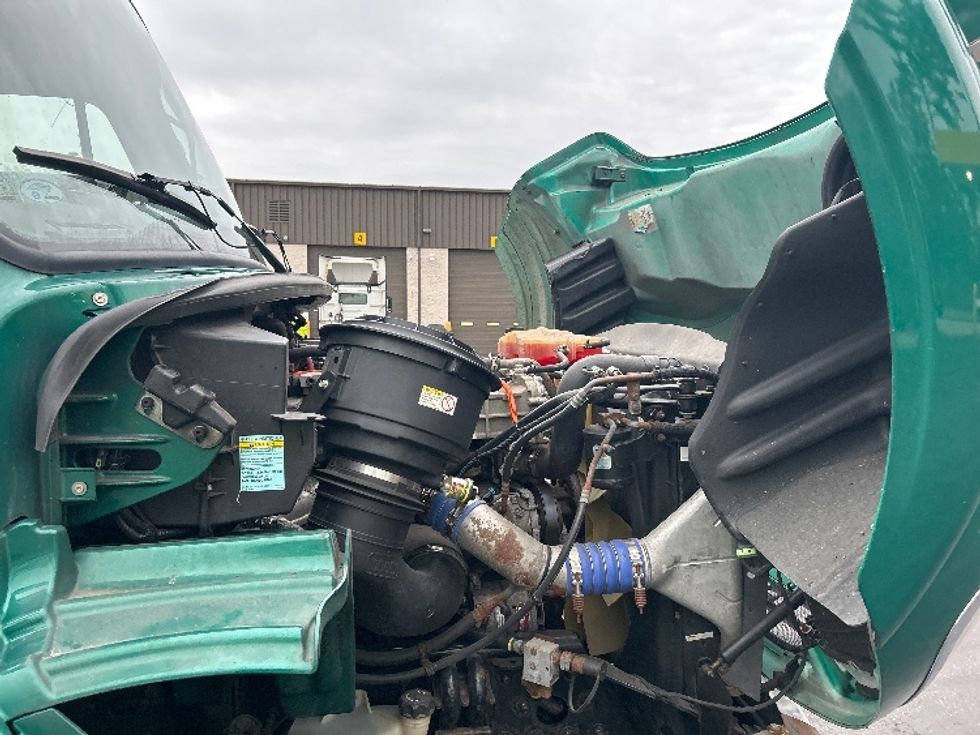 Refrigerated Truck-Light and Medium Duty Trucks-Freightliner-2018-M2-Londonderry-NH-203,461\n\t\tmiles-$ 58,500 - Image 23