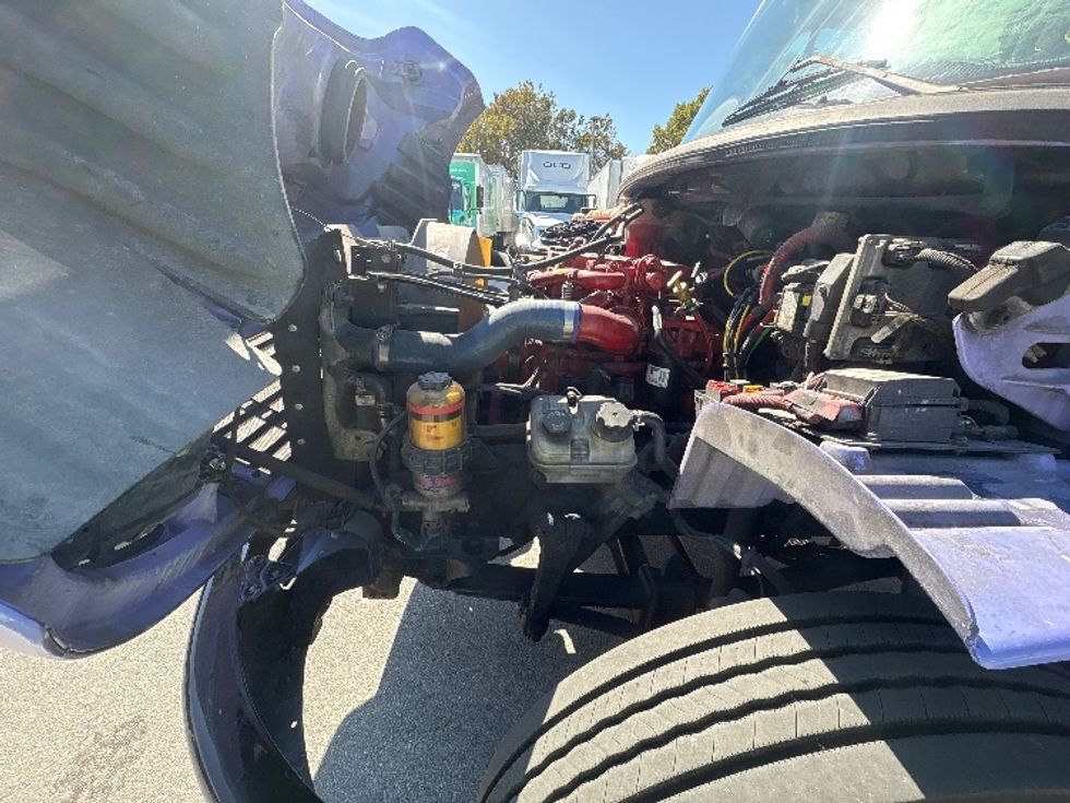 Refrigerated Truck-Light and Medium Duty Trucks-Freightliner-2018-M2-Medley-FL-124,636\n\t\tmiles-$ 60,250 - Image 24