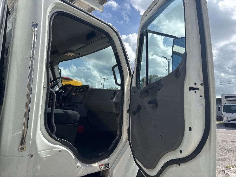 Refrigerated Truck-Light and Medium Duty Trucks-Freightliner-2018-M2-Medley-FL-168,708\n\t\tmiles-$ 43,000 - Image 20
