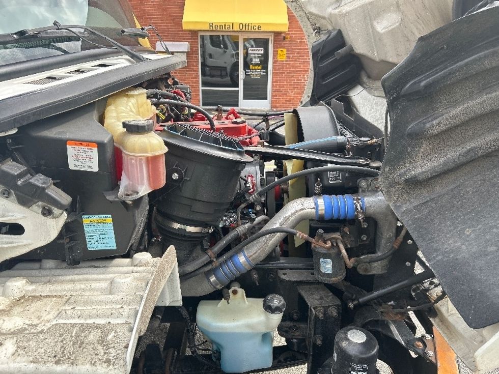 Refrigerated Truck-Light and Medium Duty Trucks-Freightliner-2018-M2-Middlefield-OH-128,200\n\t\tmiles-$ 55,750 - Image 23