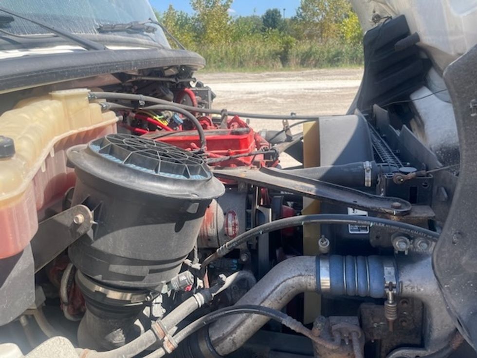 Refrigerated Truck-Light and Medium Duty Trucks-Freightliner-2018-M2-Middlefield-OH-180,000\n\t\tmiles-$ 51,500 - Image 17