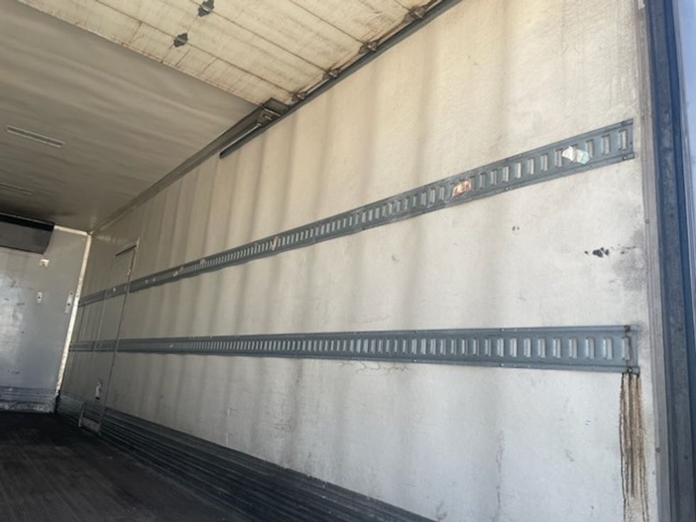 Refrigerated Truck-Light and Medium Duty Trucks-Freightliner-2018-M2-Middlefield-OH-180,000\n\t\tmiles-$ 51,500 - Image 9