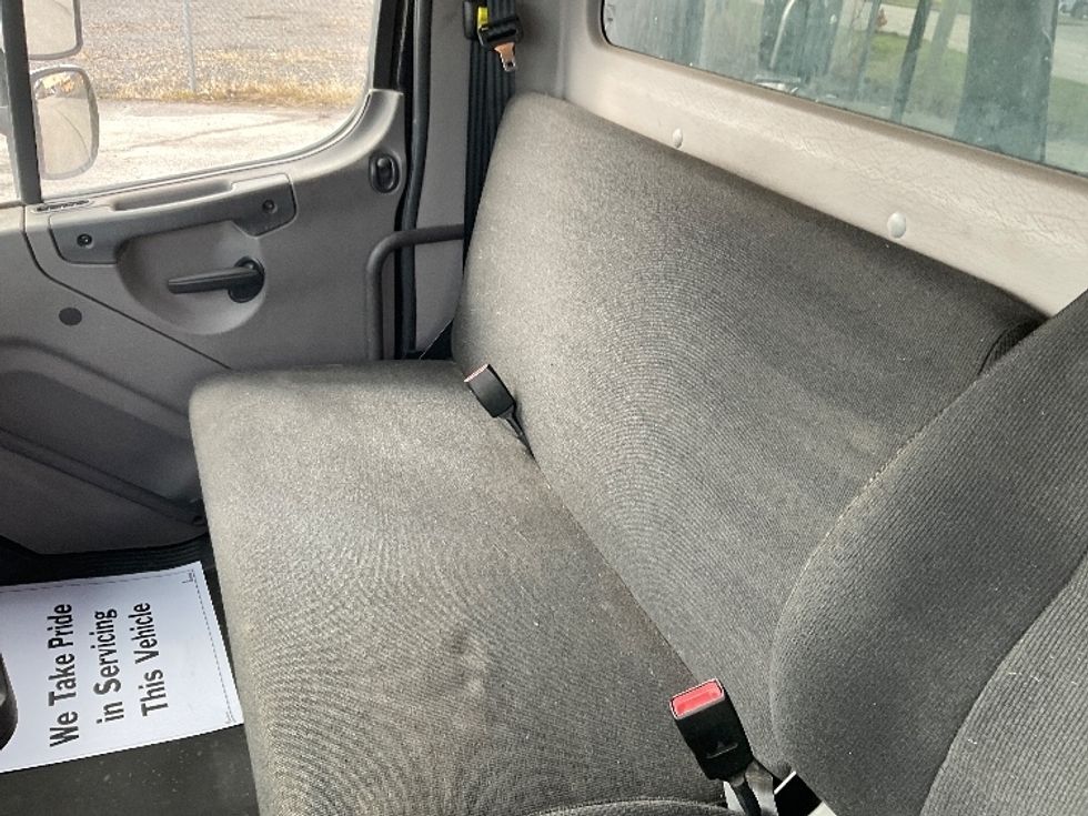 Refrigerated Truck-Light and Medium Duty Trucks-Freightliner-2018-M2-Milwaukee-WI-201,250\n\t\tmiles-$ 46,000 - Image 18