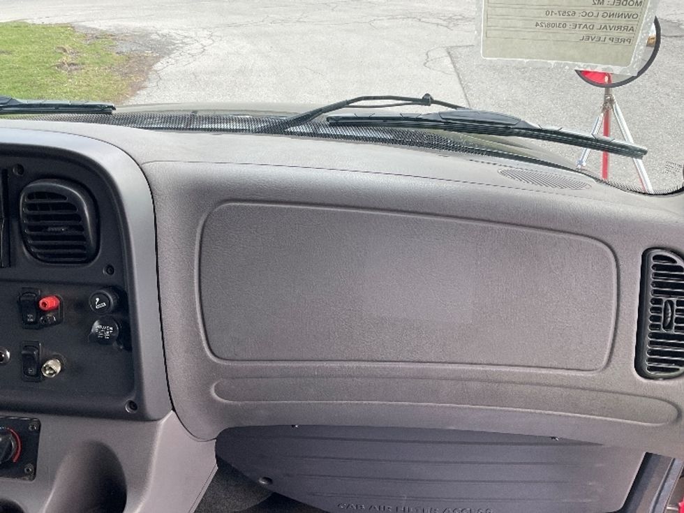 Refrigerated Truck-Light and Medium Duty Trucks-Freightliner-2018-M2-Milwaukee-WI-201,250\n\t\tmiles-$ 46,000 - Image 20