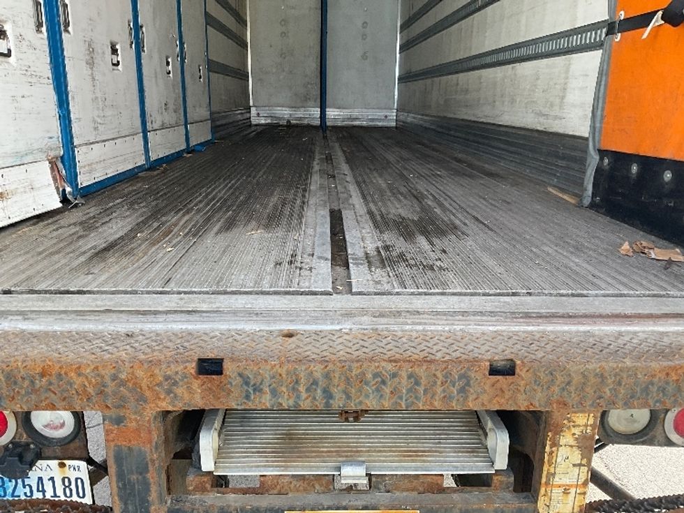 Refrigerated Truck-Light and Medium Duty Trucks-Freightliner-2018-M2-Milwaukee-WI-201,250\n\t\tmiles-$ 46,000 - Image 9