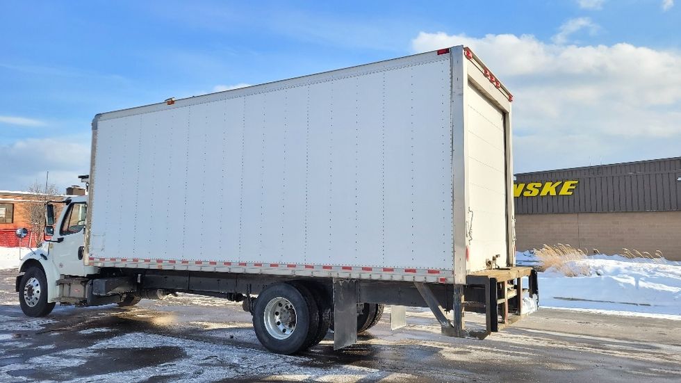 Refrigerated Truck-Light and Medium Duty Trucks-Freightliner-2018-M2-Mississauga-ON-210,310\n\t\tkm-$ 76,000 - Image 6