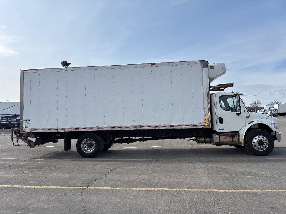 Refrigerated Truck-Light and Medium Duty Trucks-Freightliner-2018-M2-Mississauga-ON-378,746\n\t\tkm-$ 51,500 - Image 15