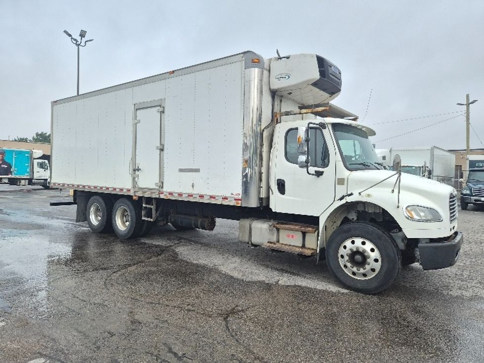 Refrigerated Truck-Light and Medium Duty Trucks-Freightliner-2018-M2-Mississauga-ON-518,308\n\t\tkm-$ 53,250 - Image 1